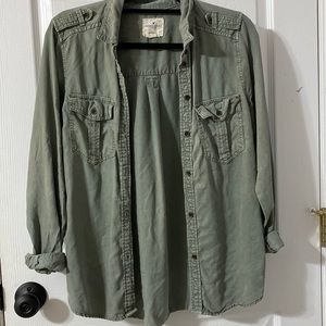 American Eagle button up